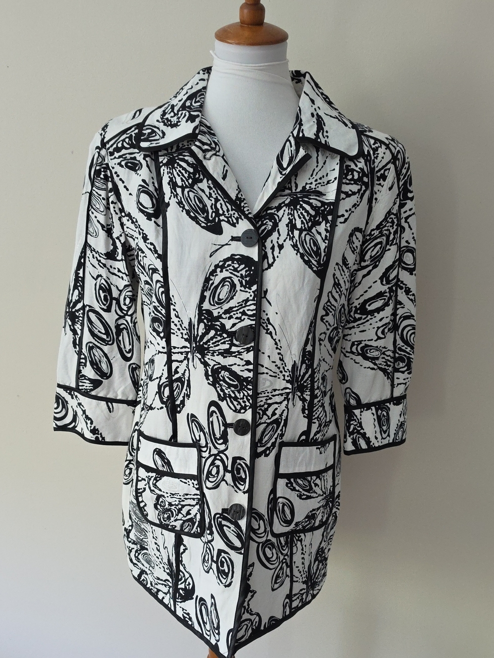 Chico's Black and White Patterned Coat Jacket Dancing Butterfly